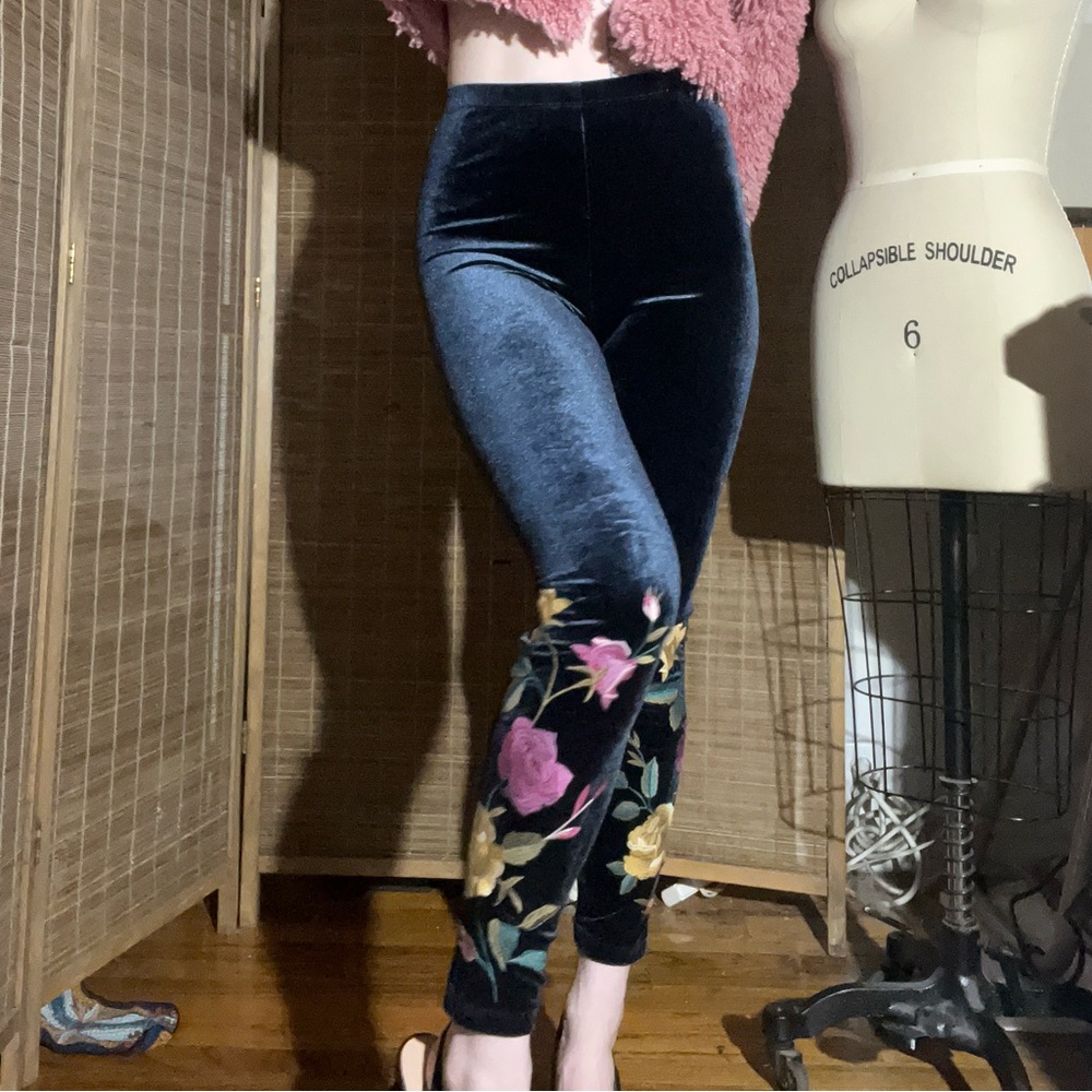 whimsigoth velvet rose embroidered leggings